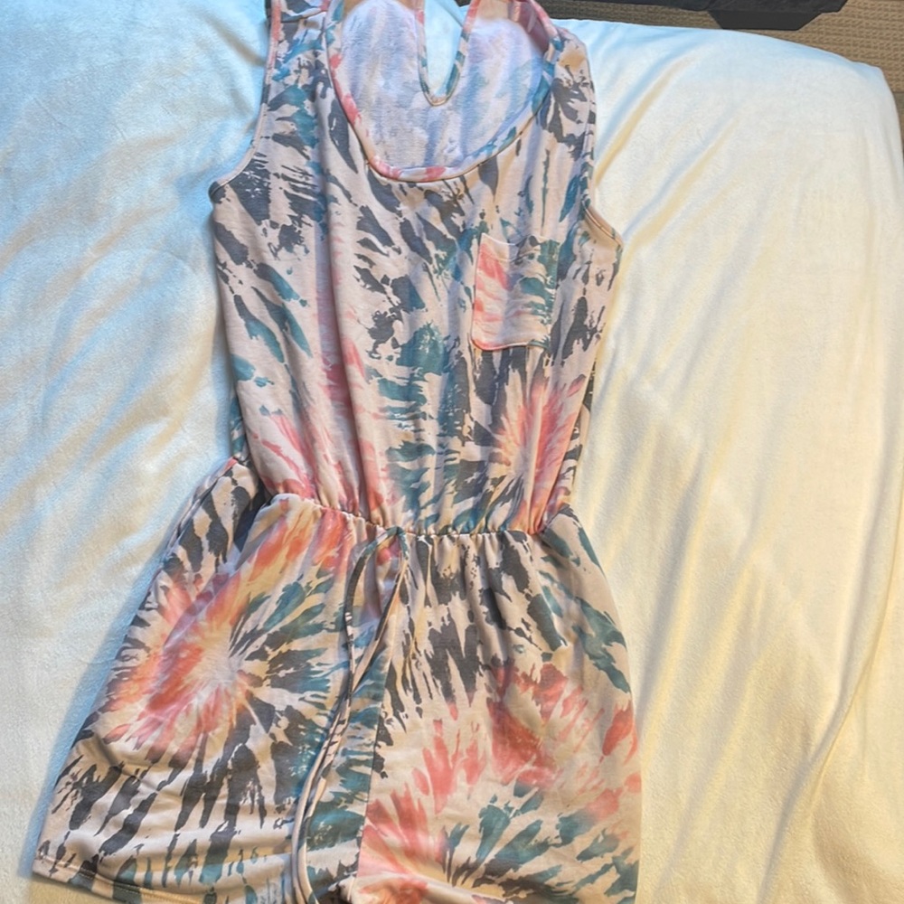 Final sale Pink lily Romper large worn once